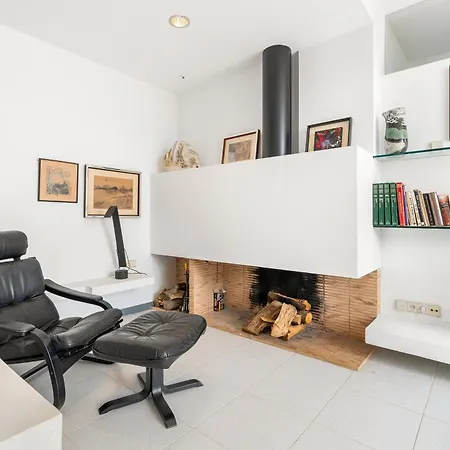 Holiday home Casa Mediterranea Con Jardin Y Piscina Privada *