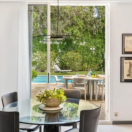 Дом отдыха Casa Mediterranea Con Jardin Y Piscina Privada Масноу